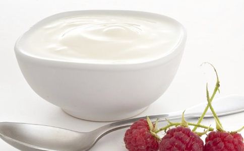 女性患了妇科炎症能喝酸奶吗 喝酸奶的好处 女人喝酸奶好吗