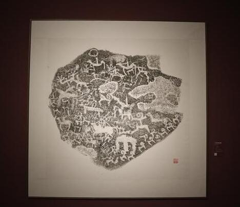 阿拉善岩画与居延汉简艺术展亮相中国美术馆