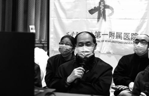 7415a7bb74ac341cc20373373b9b82fd_img_698_101_194_126