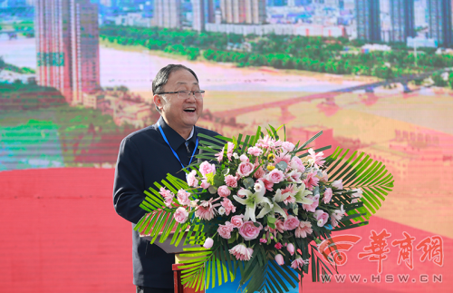 陕西省委网信办主任鲍永能在启动仪式上发表讲话