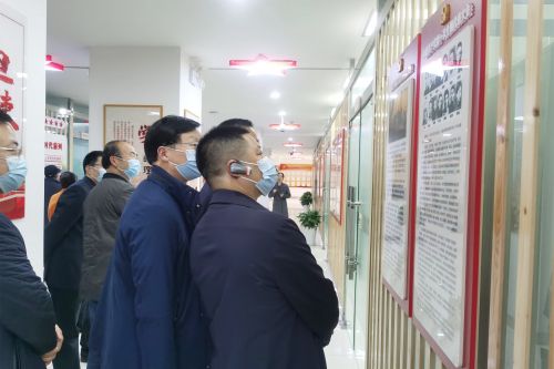 弄潮儿向潮头立——安康市中青年干部培训班学员走进安康市政务大厅教学活动纪实