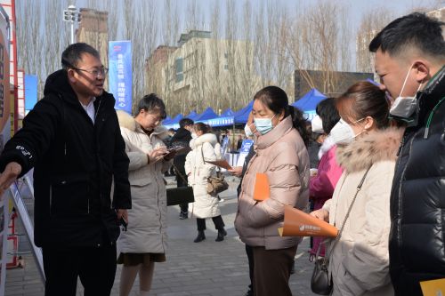 招聘会现场 (4)