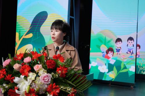 靖边县委常委、宣传部部长李京津宣布靖边县2023年缤纷四季全民阅读活动启动