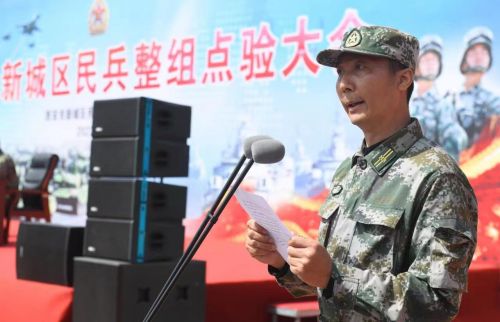西安市新城区组织基干民兵集中点验 (2)