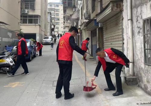 石泉县：爱卫在行动 农商勇担