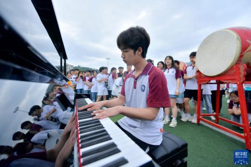 1129653644_16853450030391n