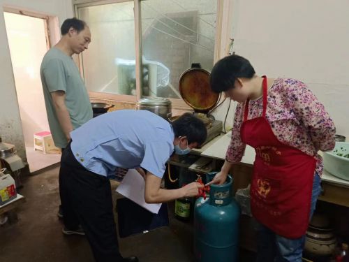 681e20cc8fe8f8ac33d34440440c866