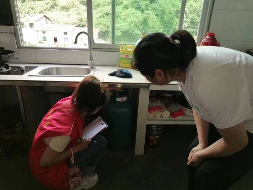 查看居民燃气瓶