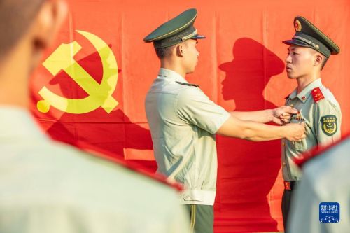 1129727670_16882150805001n