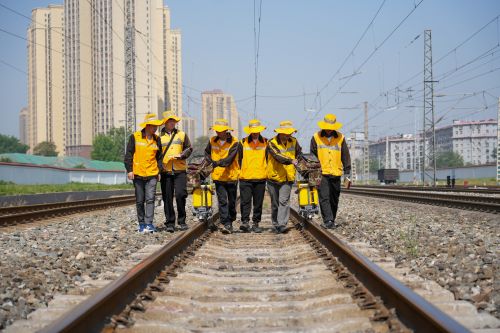 图三