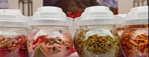 款款土特产 浓浓家乡味 (1)