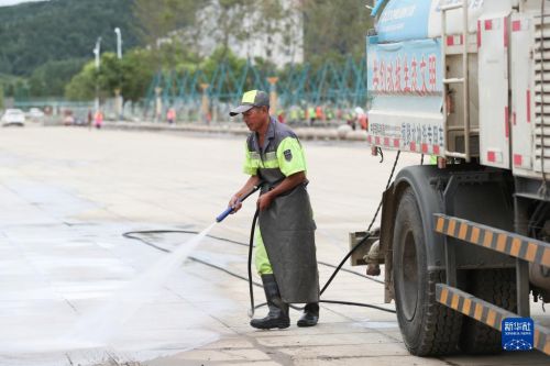 1129799259_16917536733681n